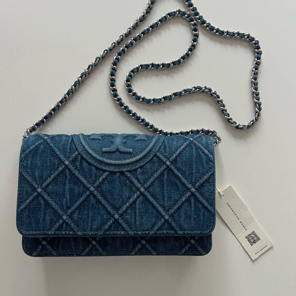 BRAND NEW Tory Burch Blue Quilted Crossbody Bag